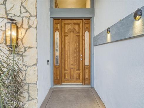 2909 S Diamond Street, Santa Ana, CA