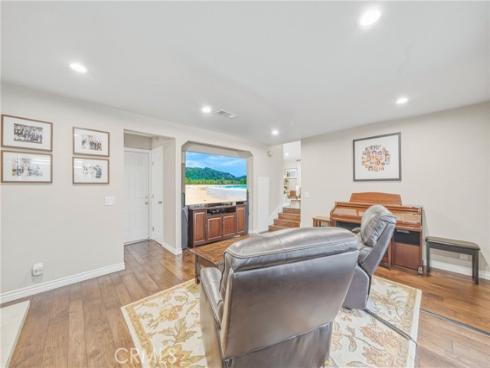 2909 S Diamond Street, Santa Ana, CA