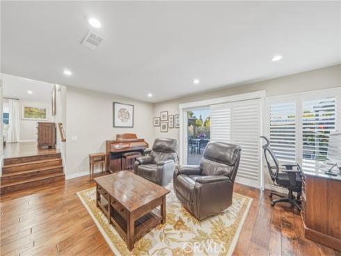 2909 S Diamond Street, Santa Ana, CA