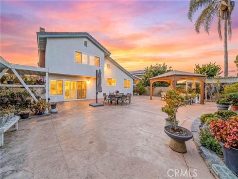2909 S Diamond Street, Santa Ana, CA