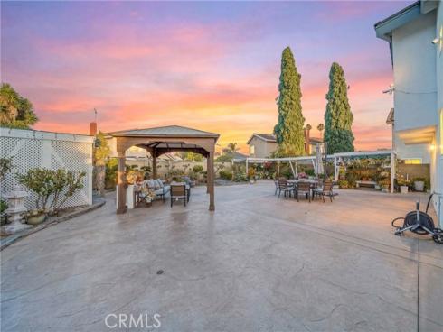 2909 S Diamond Street, Santa Ana, CA
