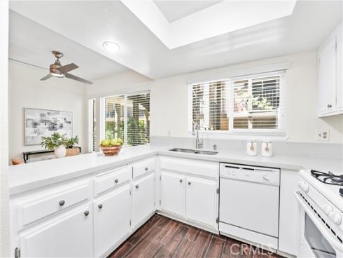 4201 West 5th Street 105 , Santa Ana, CA