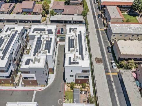633 S Lyon St , Santa Ana, CA
