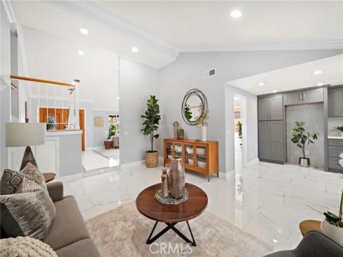 210 W Alton Avenue, Santa Ana, CA