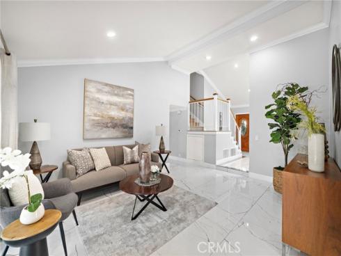210 W Alton Avenue, Santa Ana, CA