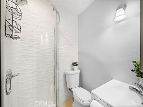 210 W Alton Avenue, Santa Ana, CA