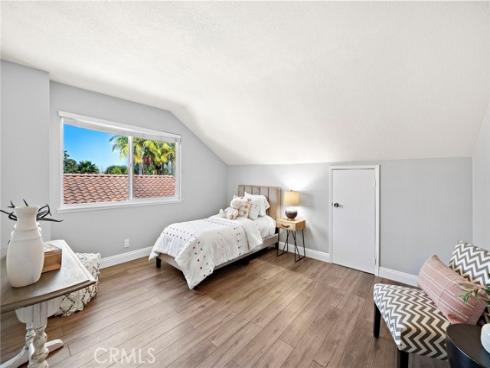 210 W Alton Avenue, Santa Ana, CA