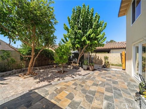 210 W Alton Avenue, Santa Ana, CA