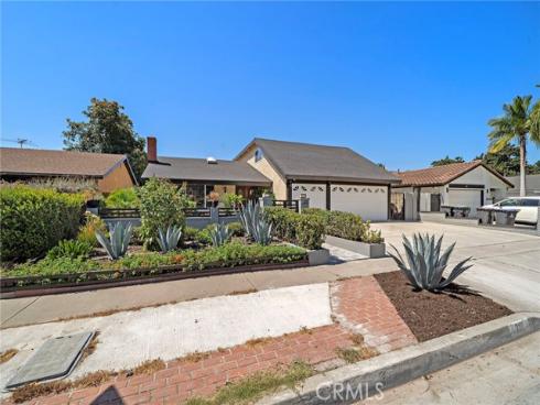 210 W Alton Avenue, Santa Ana, CA