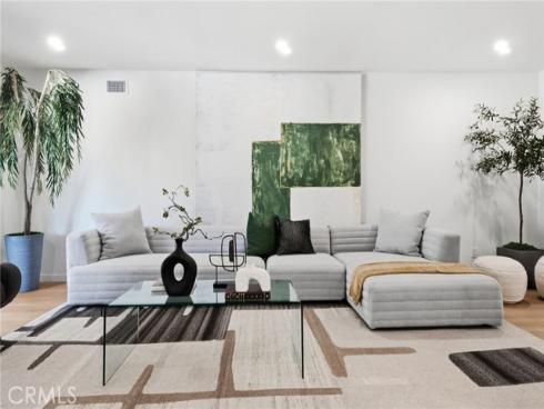 2116 Freeman , Santa Ana, CA