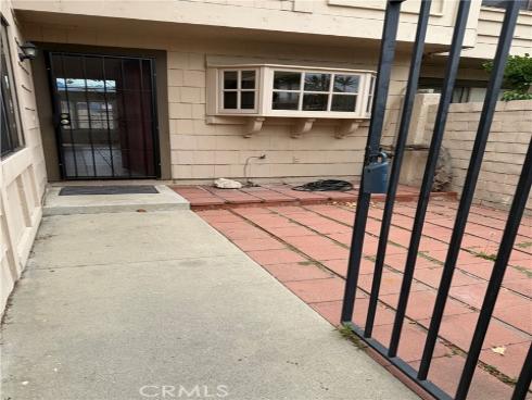 2624 N Tustin D Avenue, Santa Ana, CA