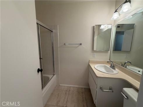 2624 N Tustin D Avenue, Santa Ana, CA
