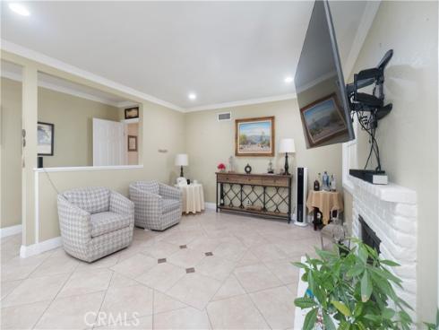 2501 Deodar , Santa Ana, CA