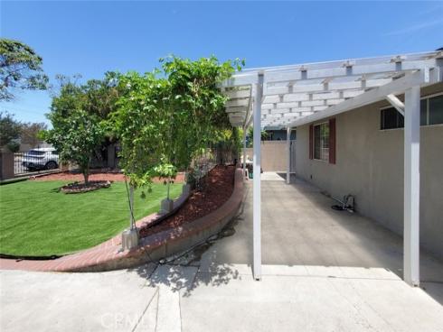 1217 S Huron , Santa Ana, CA
