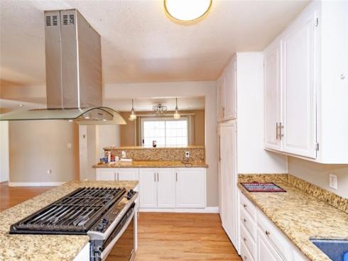 1217 S Huron , Santa Ana, CA