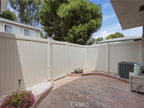 2515 S. Laurelwood , Santa Ana, CA