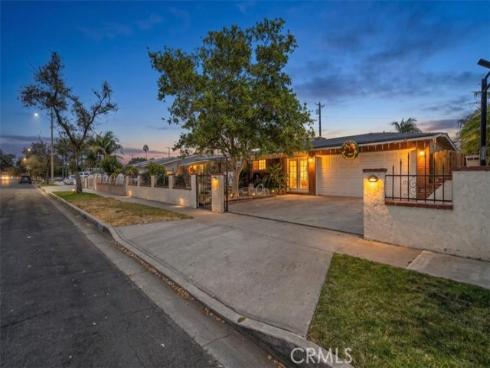 1401 S Joane Way, Santa Ana, CA