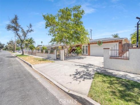 1401 S Joane Way, Santa Ana, CA