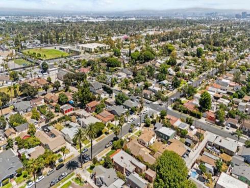 405 W Mcfadden  , Santa Ana, CA