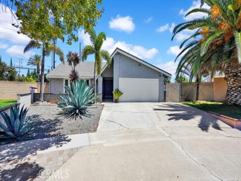 902 W Alpine , Santa Ana, CA