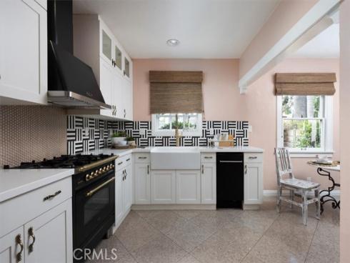 1825 N Ross , Santa Ana, CA