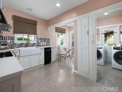 1825 N Ross , Santa Ana, CA