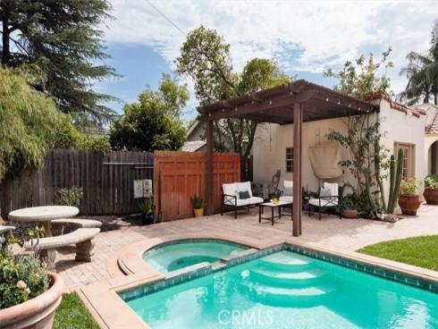 1825 N Ross , Santa Ana, CA