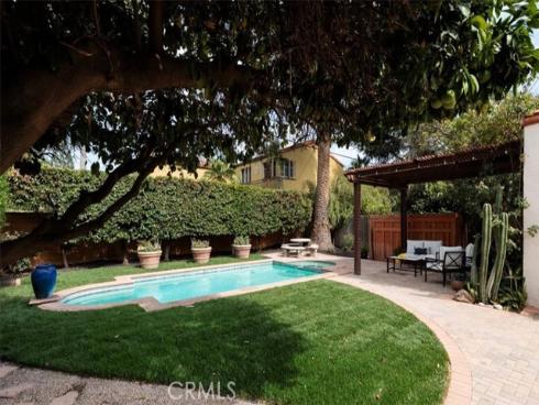 1825 N Ross , Santa Ana, CA