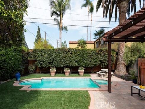 1825 N Ross , Santa Ana, CA