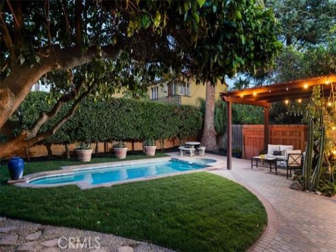 1825 N Ross , Santa Ana, CA
