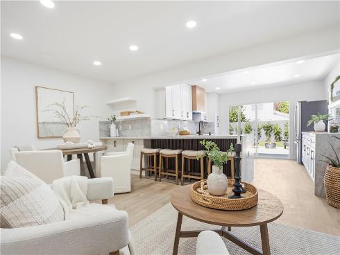 3209 S Diamond , Santa Ana, CA