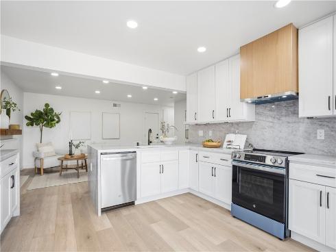 3209 S Diamond , Santa Ana, CA