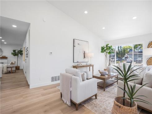 3209 S Diamond , Santa Ana, CA