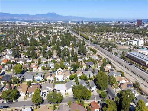 3209 S Diamond , Santa Ana, CA