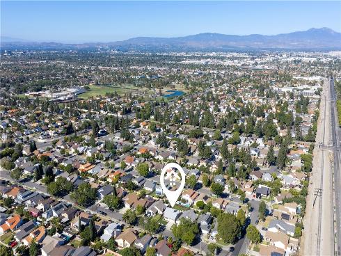 3209 S Diamond , Santa Ana, CA