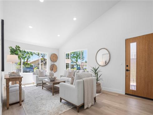 3209 S Diamond , Santa Ana, CA