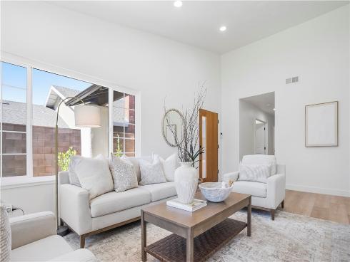 3209 S Diamond , Santa Ana, CA