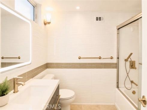 2606 S Poplar  , Santa Ana, CA