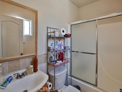 2302 W La Verne Avenue, Santa Ana, CA