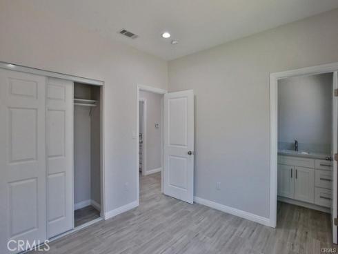 2302 W La Verne Avenue, Santa Ana, CA