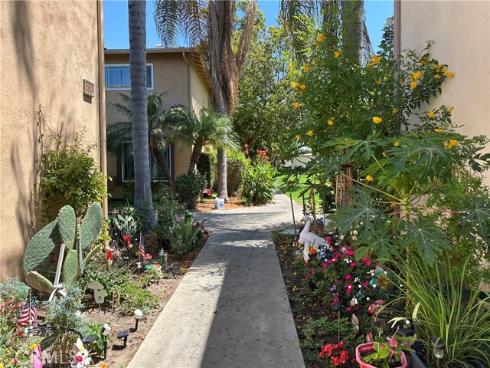 1602 N King #m3 Street, Santa Ana, CA