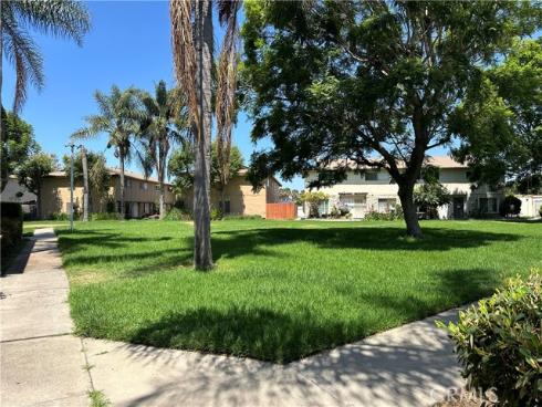 1602 N King #m3 Street, Santa Ana, CA