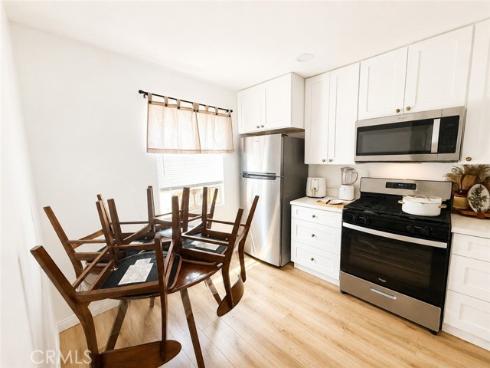 1113 S Golden West Avenue, Santa Ana, CA