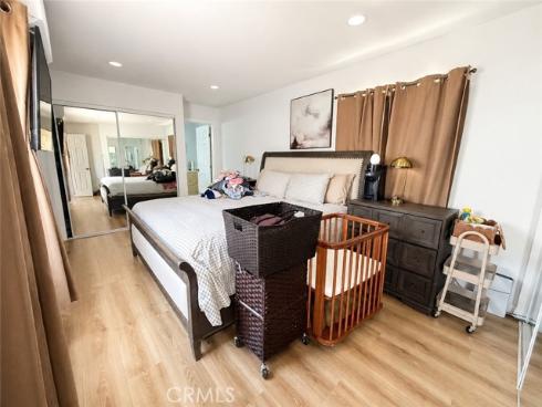 1113 S Golden West Avenue, Santa Ana, CA