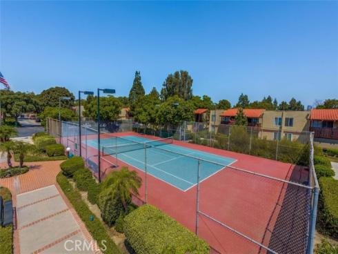 1000 W Macarthur , Santa Ana, CA