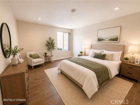 1000 W Macarthur , Santa Ana, CA