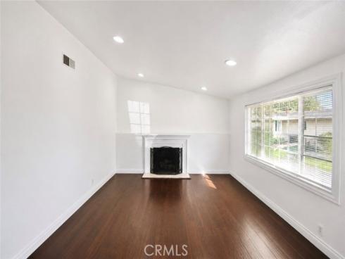 4213 W Roberts , Santa Ana, CA