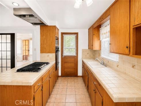 4213 W Roberts , Santa Ana, CA