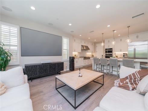 2033 Rembrandt , Santa Ana, CA