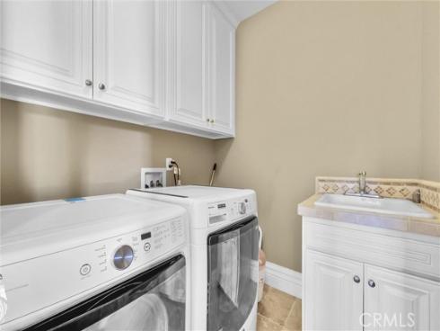 3401 W Lincoln Way, Santa Ana, CA